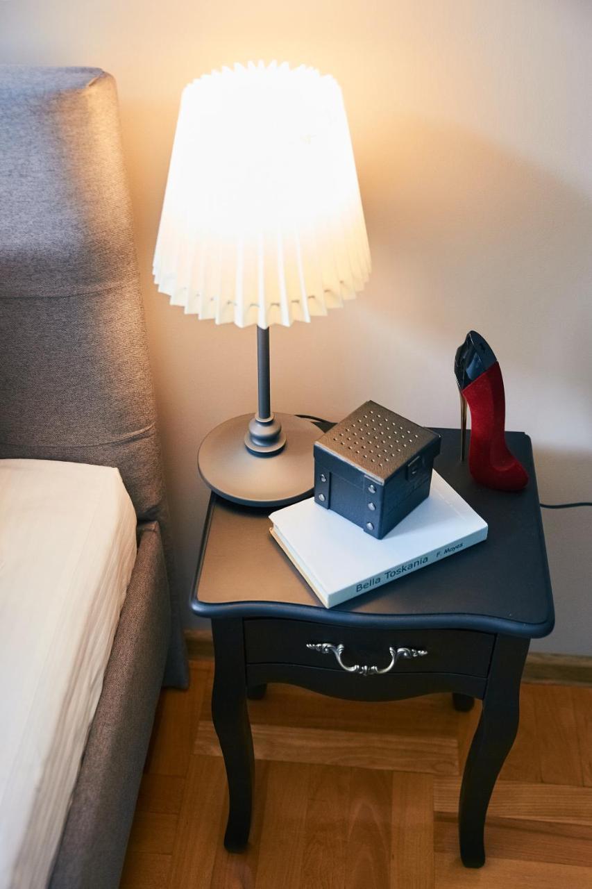 Cozy Apartment, 5Mins To Opera Lviv Ngoại thất bức ảnh
