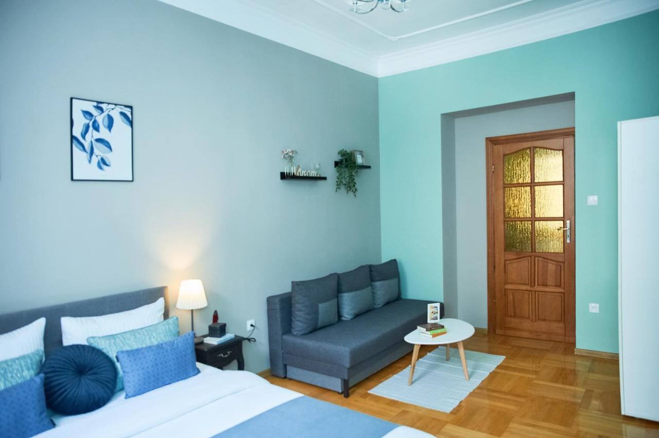 Cozy Apartment, 5Mins To Opera Lviv Ngoại thất bức ảnh