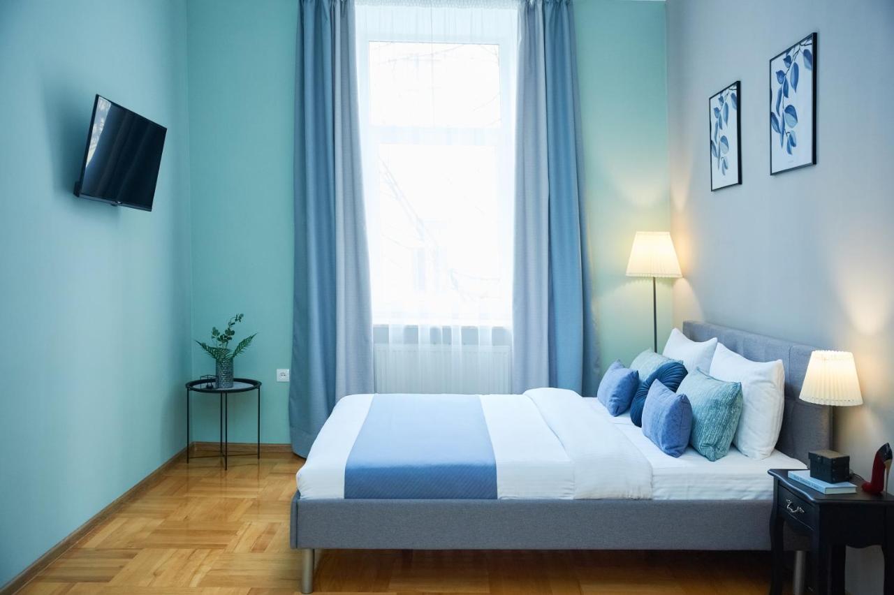 Cozy Apartment, 5Mins To Opera Lviv Ngoại thất bức ảnh